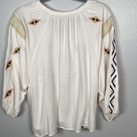 Velzera Aztec inspired embroidered split neck tassel tie top size medium - Picture 7 of 8